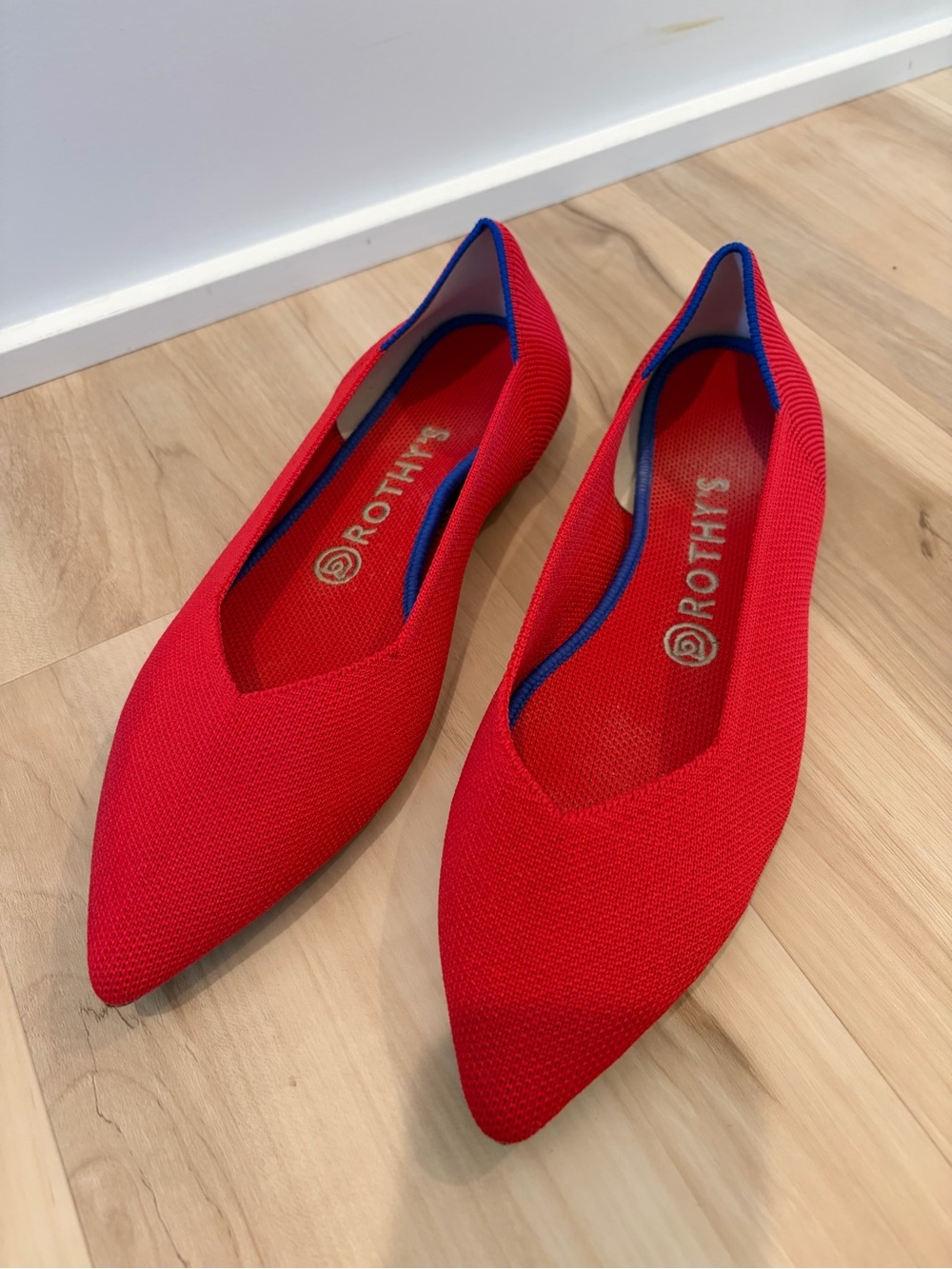 Rothy’s The Point Chili Red Blue Halo Knit Flats Women’s Size 9